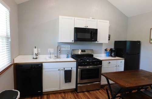 Nashoba Cabin | River Front Lodging Hot Tub after June 20 Kayak & Fish at RiverBird Lodging!