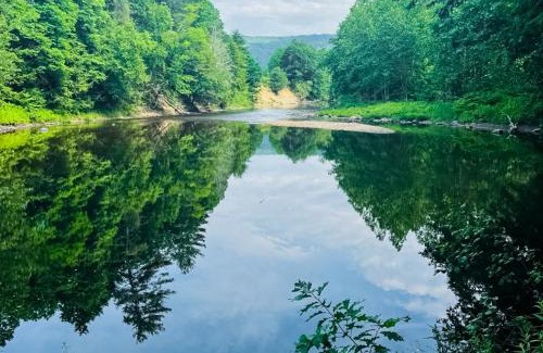 Newfane House | River Haven