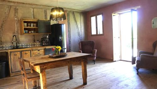 Chalabre House | River House in medieval bastide South of France