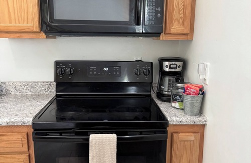 Farmers House | River Retreat- Newly Remodeled Cottage On The River And Minutes From Cave Run