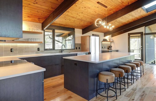 Hood House | River Ridge Overlook - Modern Riverfront Retreat | Luxe 3BR Hideaway on 20+ Acre