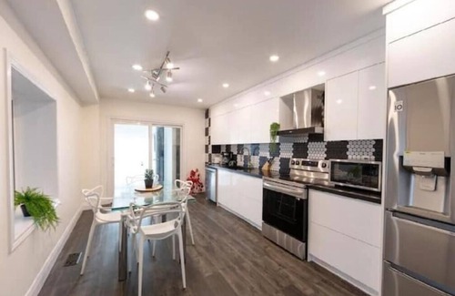 Belleville House | River Runs Through It