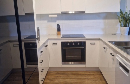 Waterford House | River View Townhouse centrally located between Brisbane & the Gold Coast.