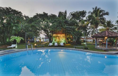 Darga Town Cabin | River View Villas