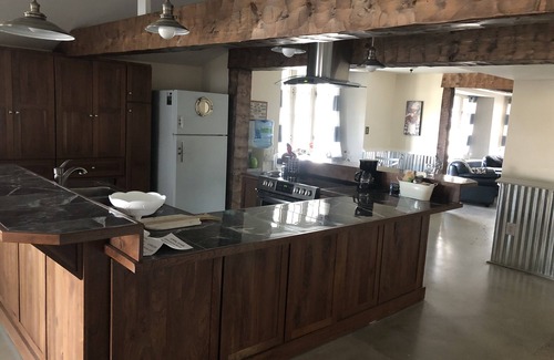 Madison House | River Views from Every Room! Clean, Newly Remodeled, Full Kitchen