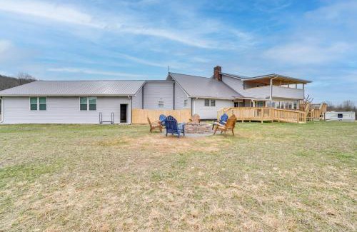 Dayton House | Riverfront Dayton Getaway on 700 Wooded Acres!