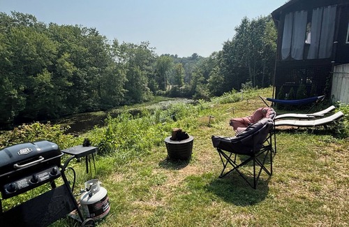 Tolland House | Riverfront Retreat on Private, Wooded 2-Acre Estate