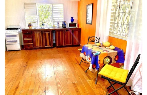 Kingston Villa | Riverhouse Villa 5Bed 4Bath/Pool