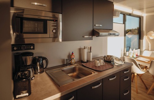 Oberhavel Boat Rental | Riverloft houseboat Flotinghouse Enola