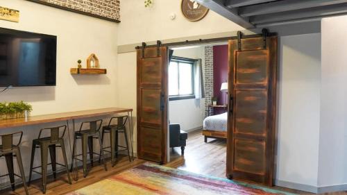 Niles Apartment | Rivers Edge Lofts - Unit 10