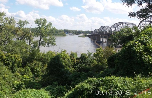 Louisiana Hotel | Rivers EDGE MOTEL