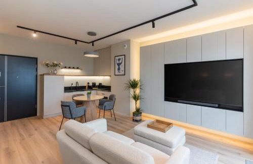 Rzeszow Apartment | Riverside City View & free parking