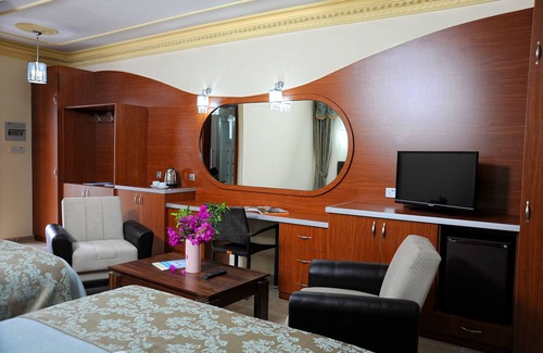 Karavas Hotel | Riverside Garden Resort
