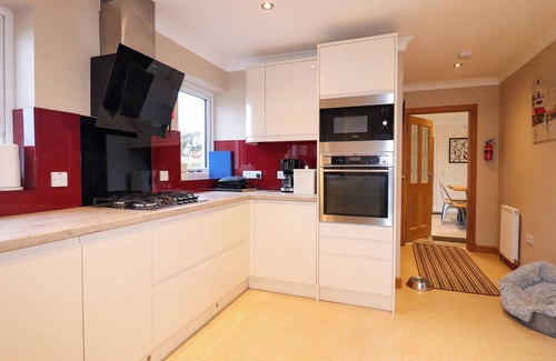 Finsbay Cottage | Riverside