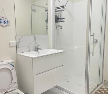 Cobram Hotel | Riverside Hotel