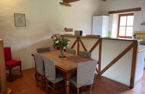 Solesmes Cottage | Riverside Retreat: Spacious 7-Bedroom House Near Le Mans with Internet, Baby Gear & Pet-Friendly