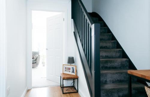 Shefford Bed & Breakfast | Riverside Stays, Modern House Stays, Shefford, Bedfordshire
