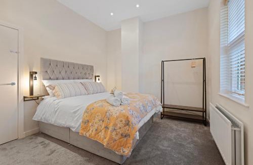 Antrim House | Riverside Townhouse Antrim