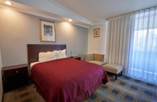 Somerset Hotel | Riverview Inn & Suites