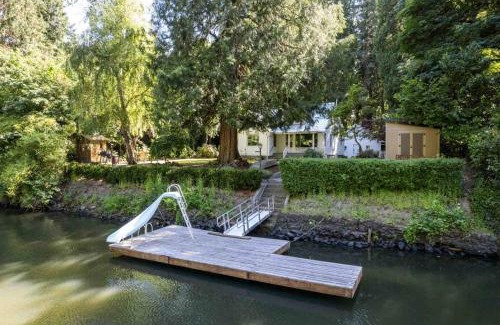 Stafford - Tualatin Valley House | Riverwood Retreat