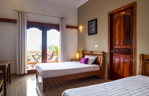 Krong Kaeb Hotel | Riviera Hotel & Resort Kep