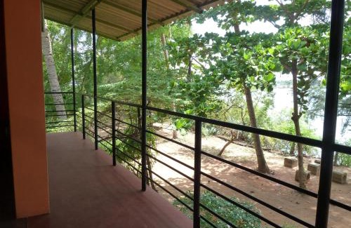 Manmunai North Hotel | Riviera Resort