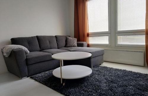 Jamsa Apartment | Rivitalon pieni päätykaksio - 37 m2