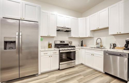 Arts/Warehouse District Apartment | Roami at The Churchill