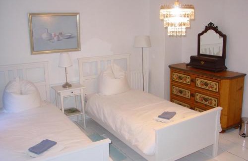 Helmarshausen Bed & Breakfast | Robert's Bed & Breakfast