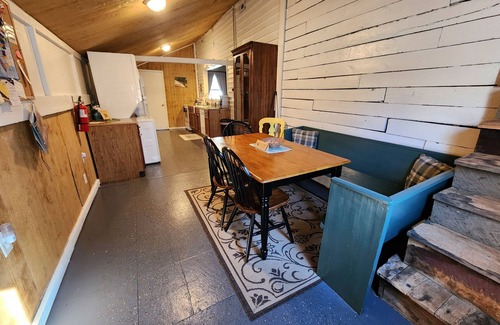 Haywood Cottage | Robinson River Roost - Country cottage near Shenandoah NP