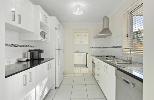 Huskisson House | Rock Salt by Experience Jervis Bay