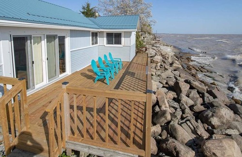 Long Point Cottage | Rock This Wave - Three Bedroom Cottage, Sleeps 8