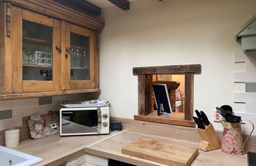 Alton Cottage | Rock View, charming cottage near Alton Towers