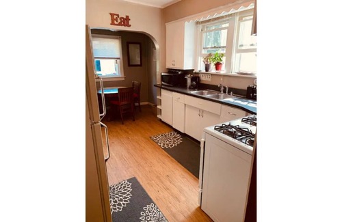 Ottawa House | Rocket Retreat near campus and downtown