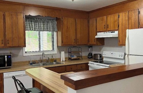 Faber House | Rockfish River Retreat