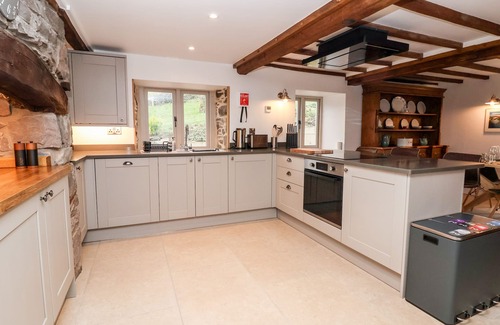 Newcastle-on-Clun Cottage | ROCKHILL FARMHOUSE, pet friendly, with open fire in Clun