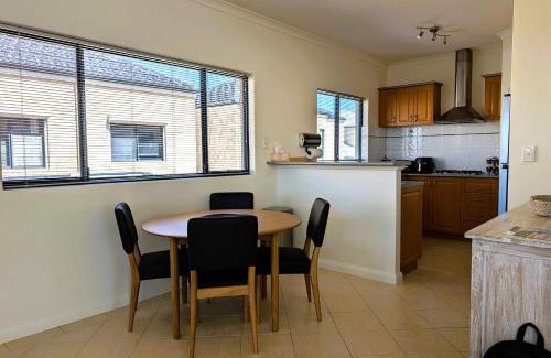 Rockingham Apartment | Rockingham Beach Townhouse