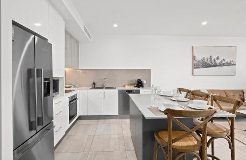 Sawtell Apartment | Rockpool 2 Sawtell Beach - Just steps to Restaurants and 2 min Stroll to Beach!