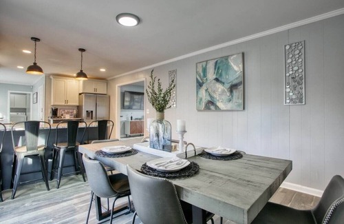 Decatur House | Rocksteady Retreat Home