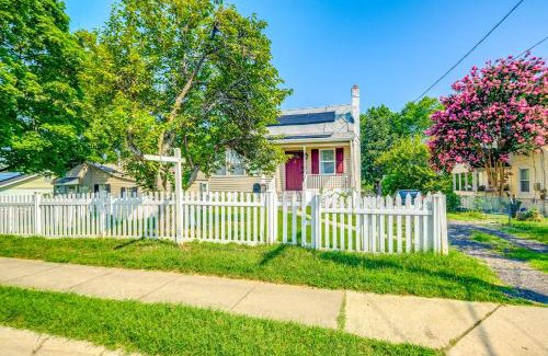 Rockville House | Rockville Home with Spacious Yard 17 Mi to DC!