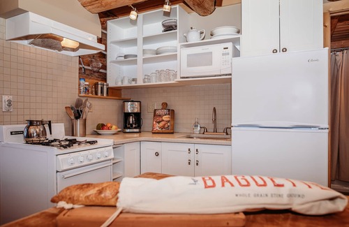 Hinton Bed & Breakfast | RockyMountainView BnB