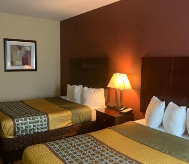 Joyce Hotel | Rodeway Inn & Suites