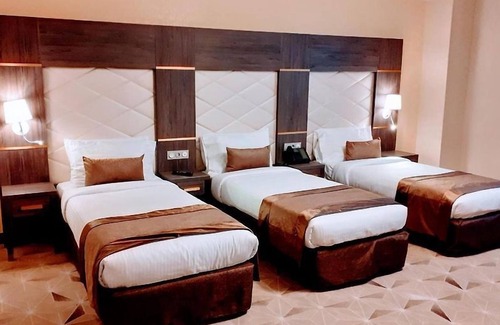 Oran Hotel | RODINA