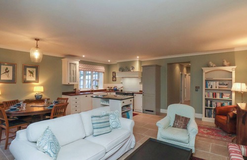 Egton Cottage | RODING COTTAGE, luxury holiday cottage, with a garden in Egton