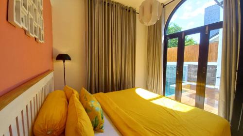 Tetebatu House | Roemah Renjana Rosie Makassar