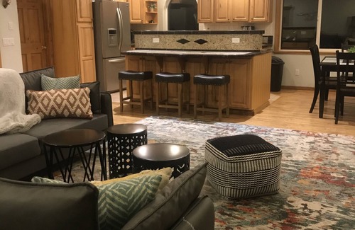 Gold Beach House | Rogue River water front with Hot Tub and fenced yard