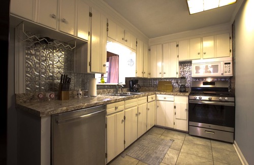 Forest Lake House | Roll Tide LOCATION! Just a half mile from UA campus