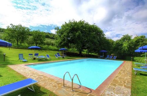 Castiglione d'Orcia House | Rolling farmhouse of Val d'Orcia