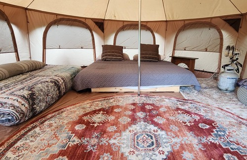 Bowers RV Rental | Rolling Hills Reatreats