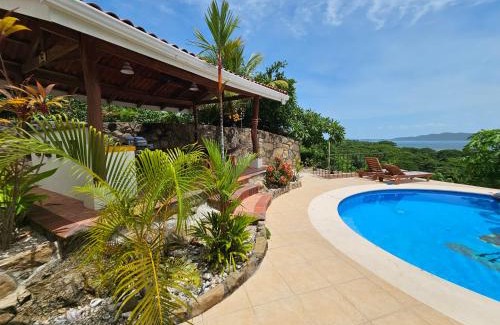 Playa Naranjo Villa | Roma del mar - Vila s bazénem a krásným výhledem na moře